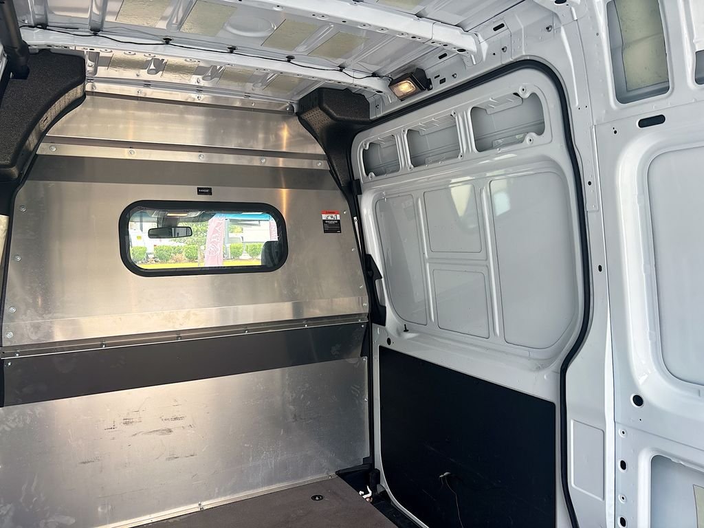 Used 2025 White Mercedes-Benz Cargo 144 WB image 14