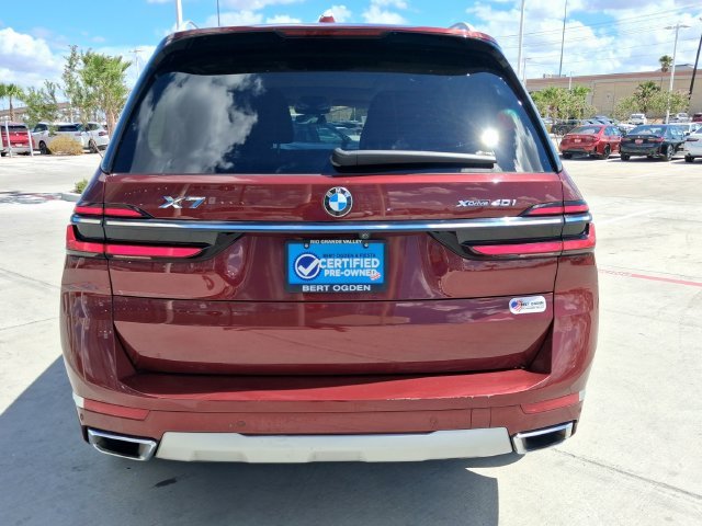 Used 2025 Red BMW xDrive40i image 6