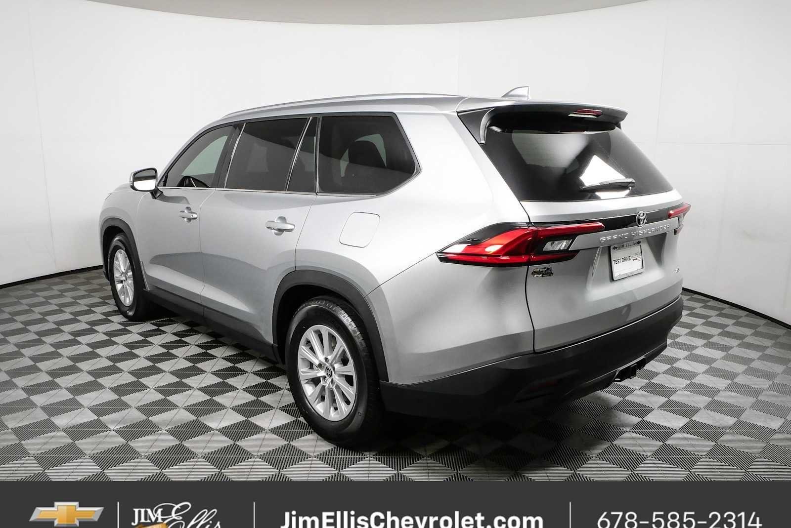2024 Toyota Grand Highlander XLE - Photo 28