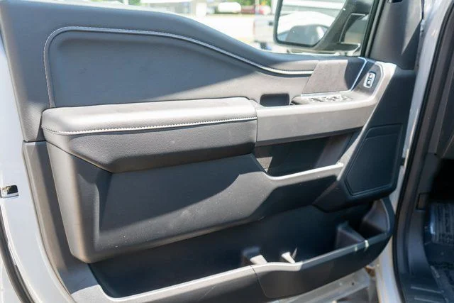 New 2026 Avalanche Ford XLT image 9