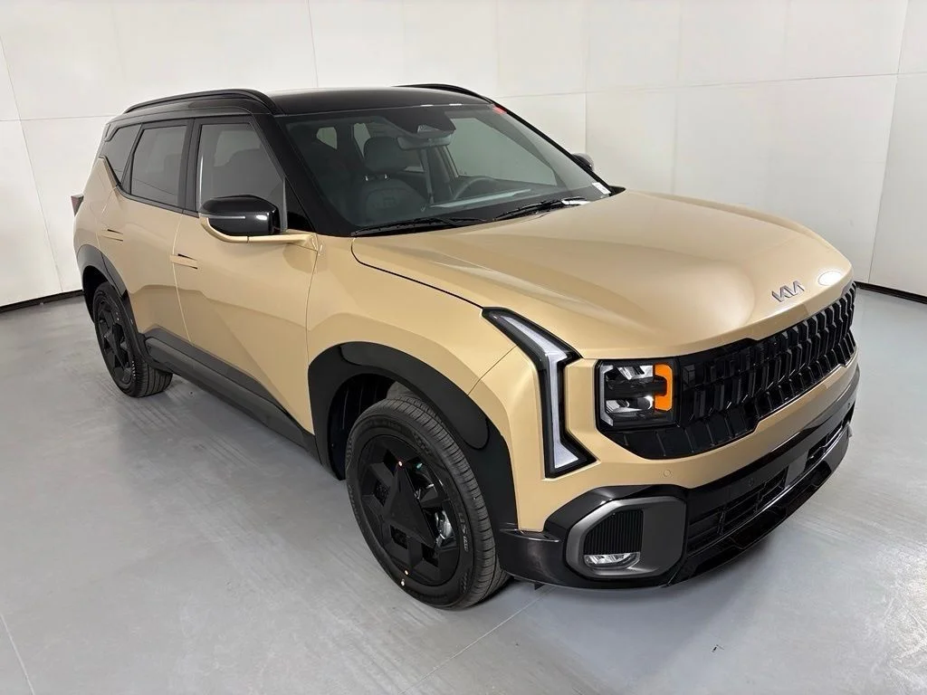 New 2027 Brown Kia X-Line S image 2