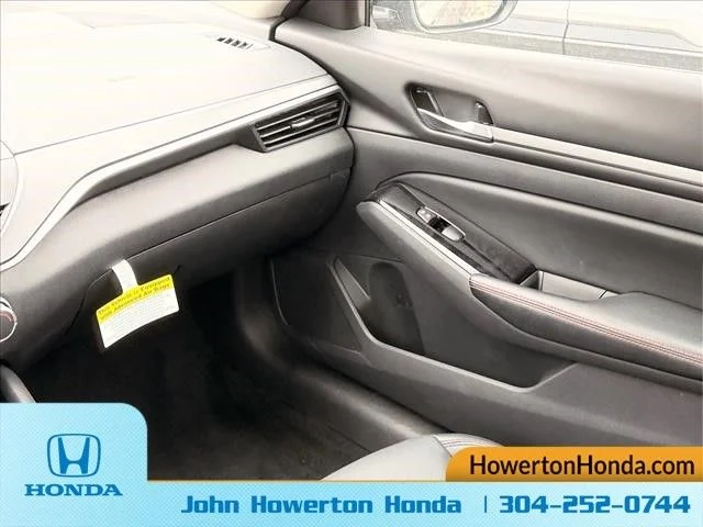 Used 2025 Gray Nissan 2.5 SR image 17