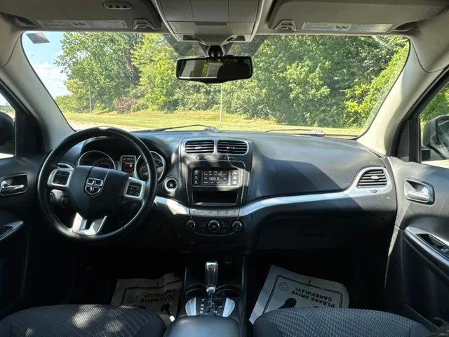 Used 2016 White Dodge Crossroad image 13