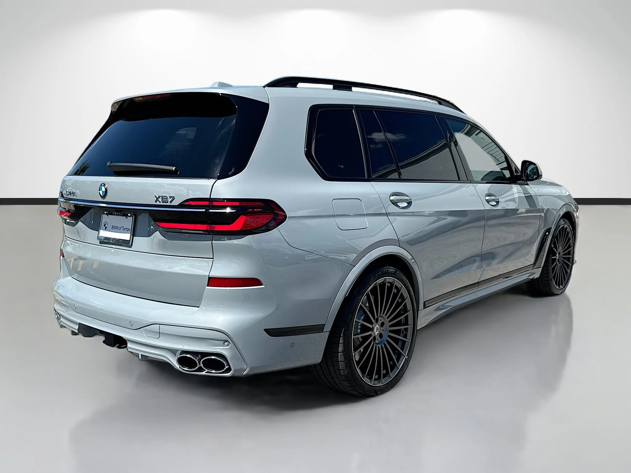 New 2026 Brooklyn Grey Metallic BMW ALPINA XB7 image 3