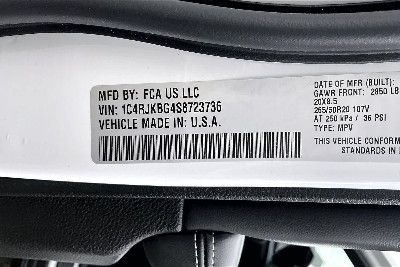 Used 2025 Bright White Clearcoat Jeep Limited image 33