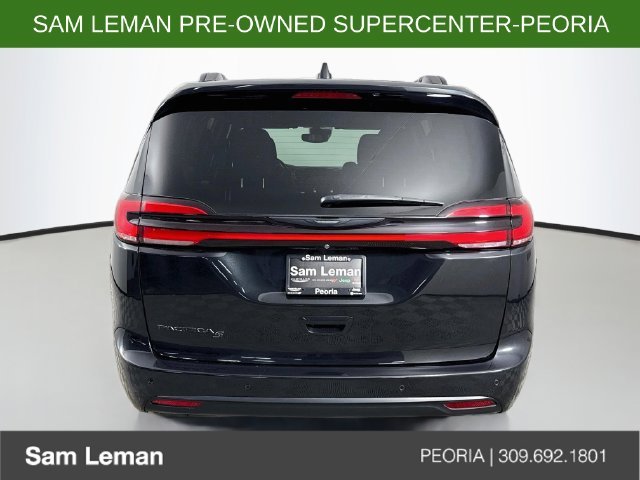 Used 2021 Black Chrysler Touring image 6
