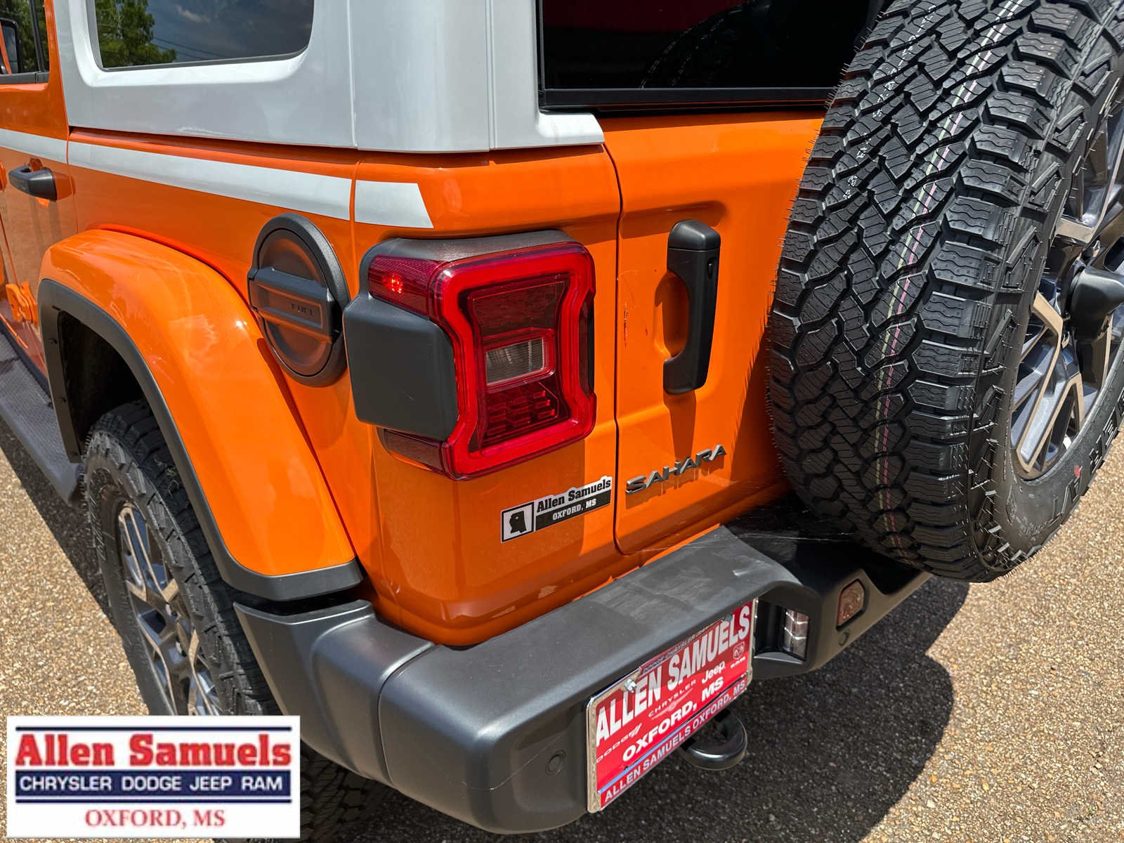 New 2026 Joose Exterior Paint Jeep Sahara image 55