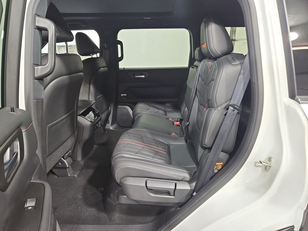 2026 Nissan Armada PRO-4X - Photo 24