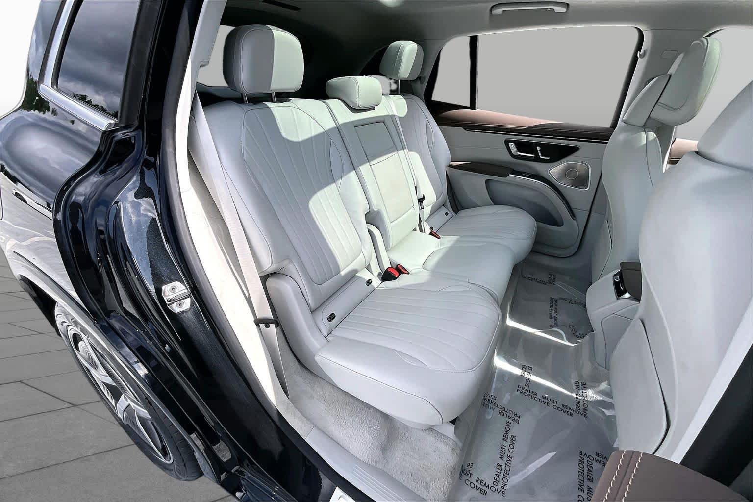 Used 2023 Obsidian Black Metallic Mercedes-Benz EQS 580 image 19