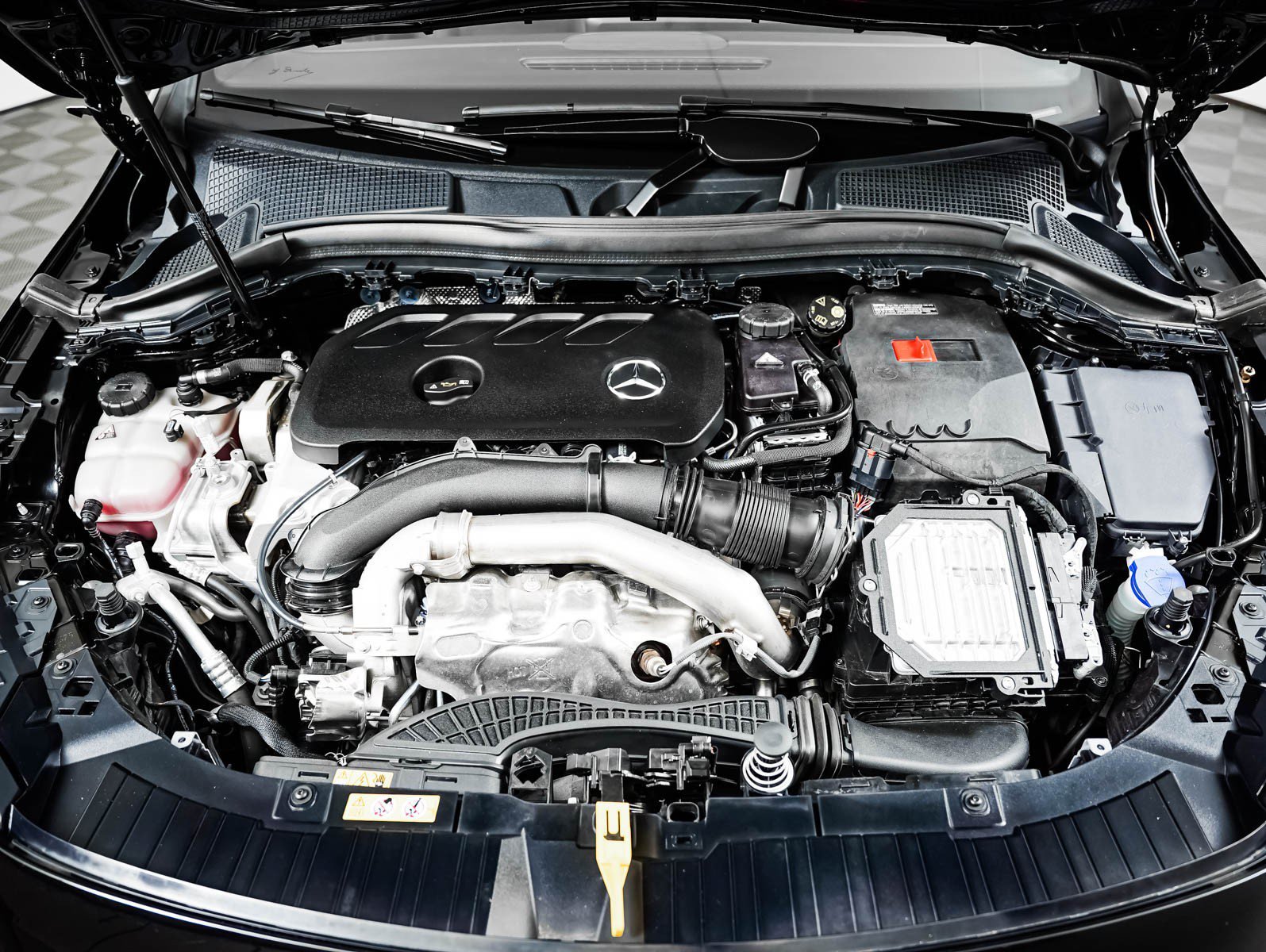 Certified Used 2025 Night Black Mercedes-Benz GLA 250 image 3