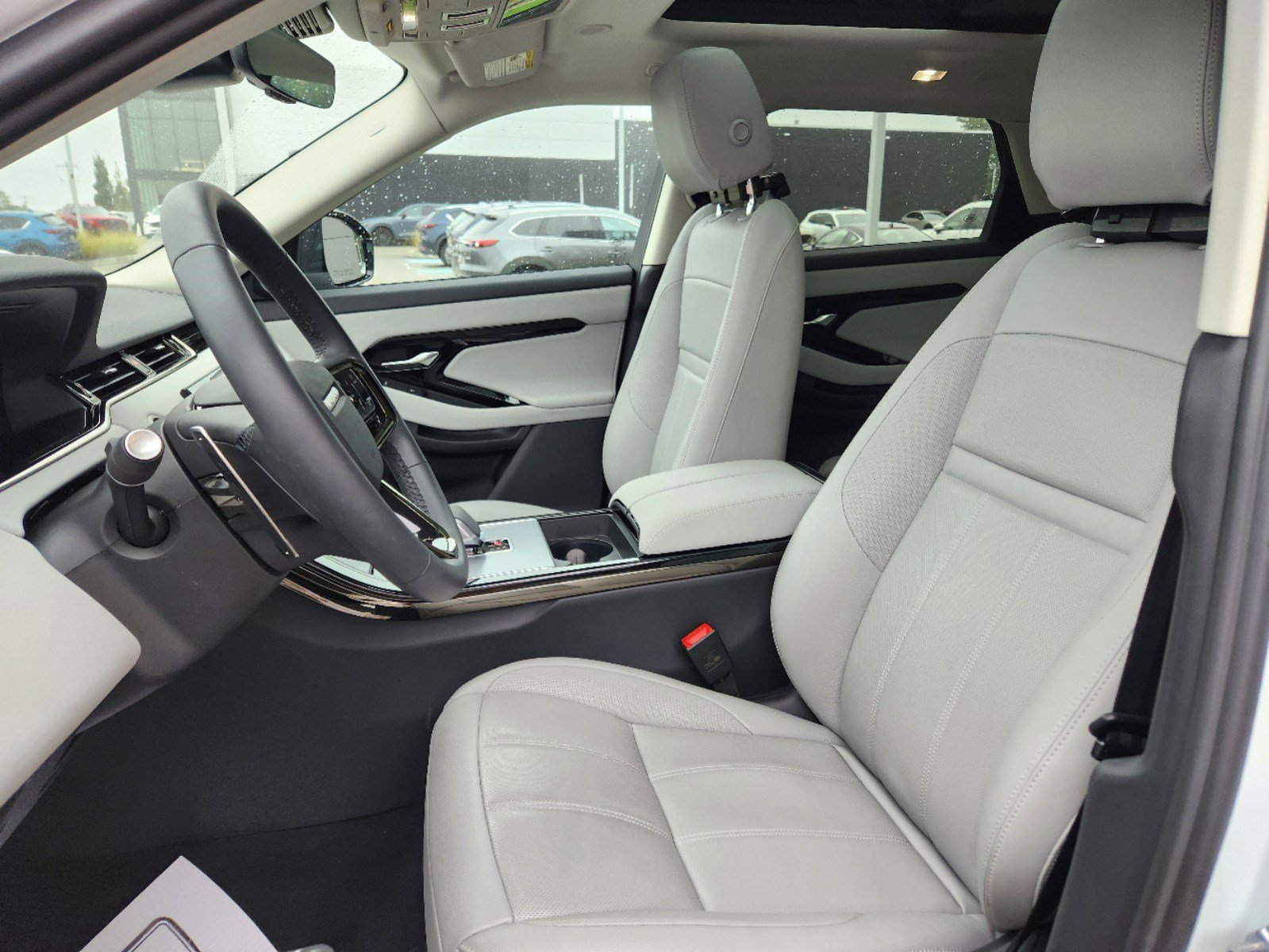 Certified Used 2024 Fuji White Land Rover S image 10