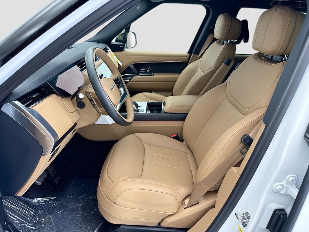 New 2026 Fuji White LAND ROVER SE 7 Seats image 18