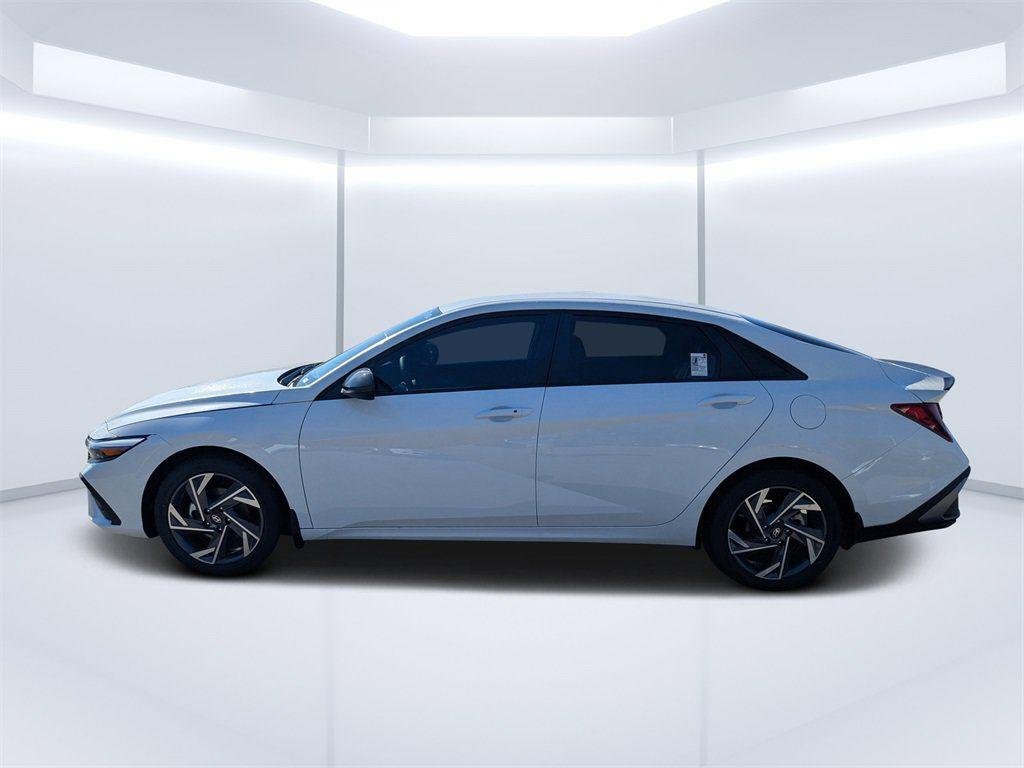 New 2026 White Hyundai SEL Sport image 6
