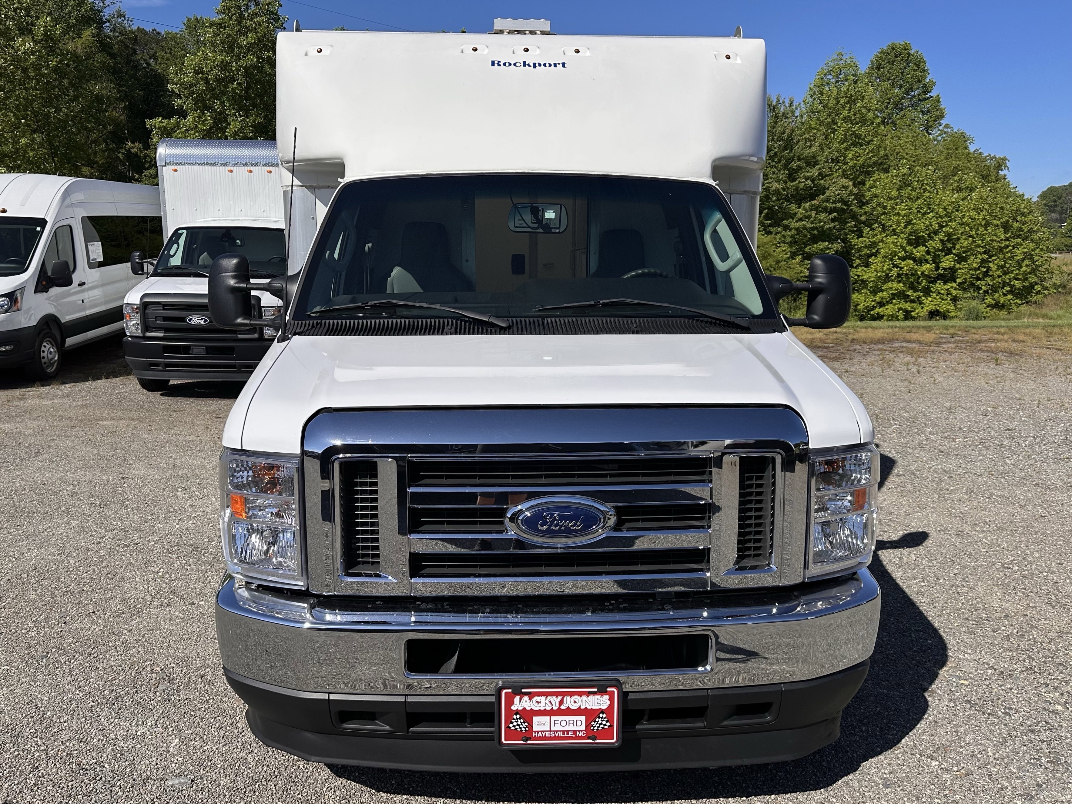 Used 2023 Oxford White Ford  image 3