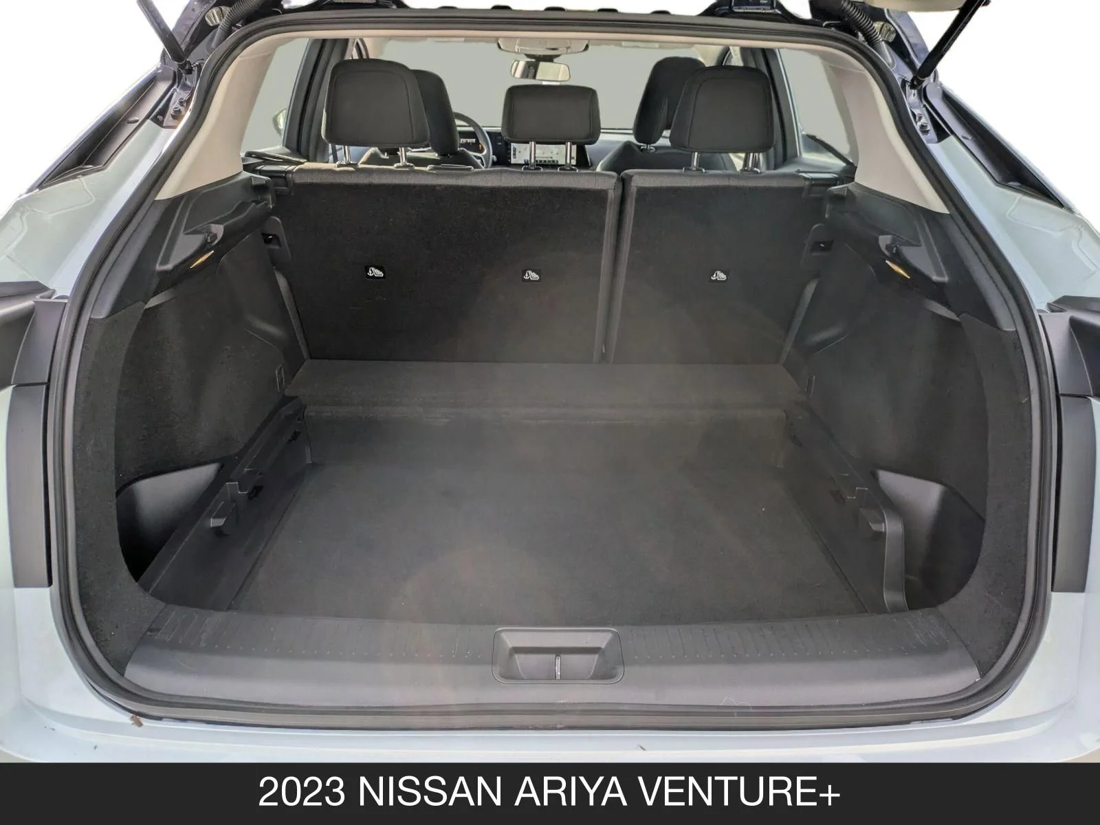 Used 2023 Everest White Pearl Tricoat/Black Diamond Pearl Nissan VENTURE+ image 20