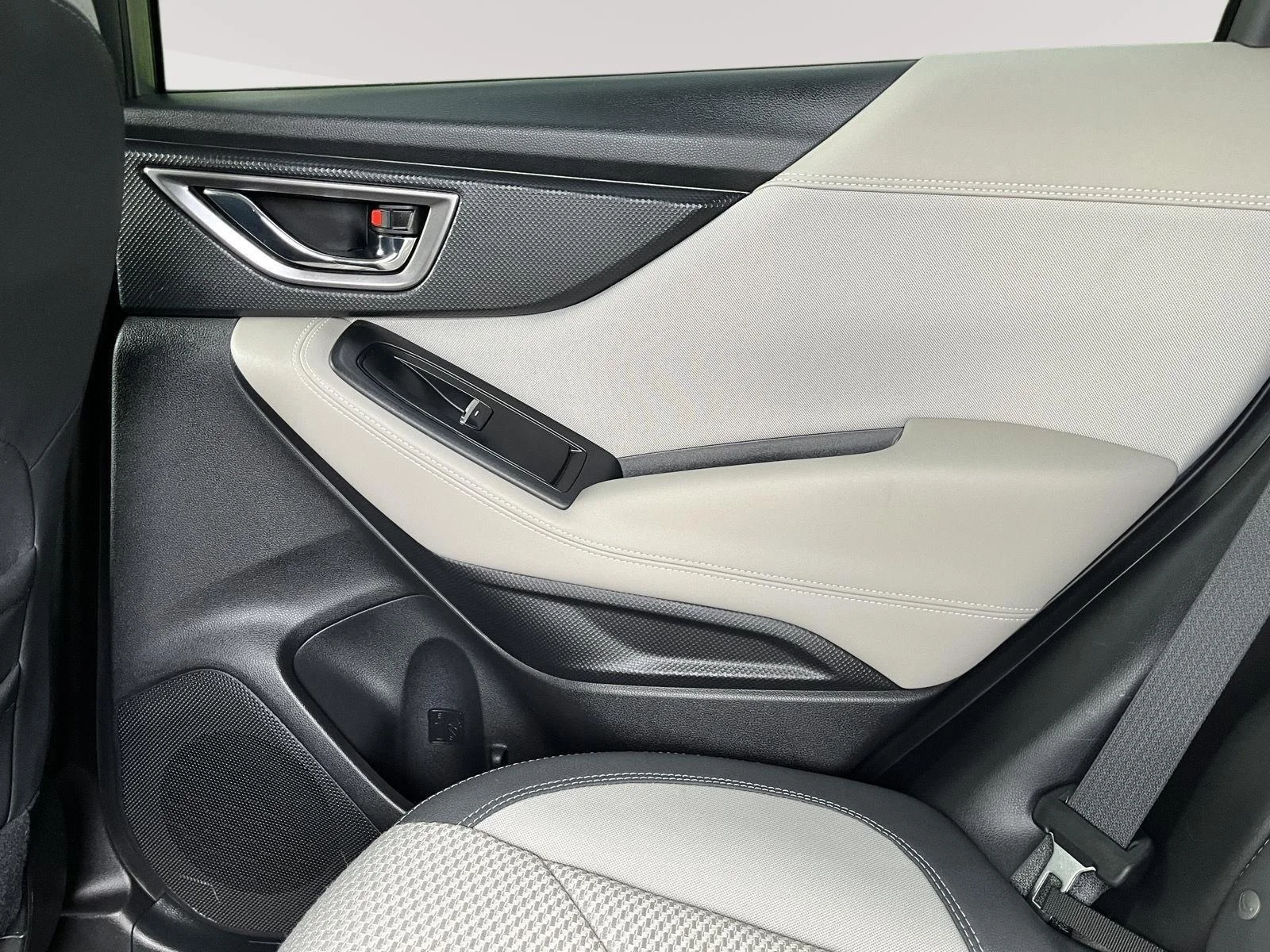 Used 2019 Jasper Green Metallic Subaru Premium image 15