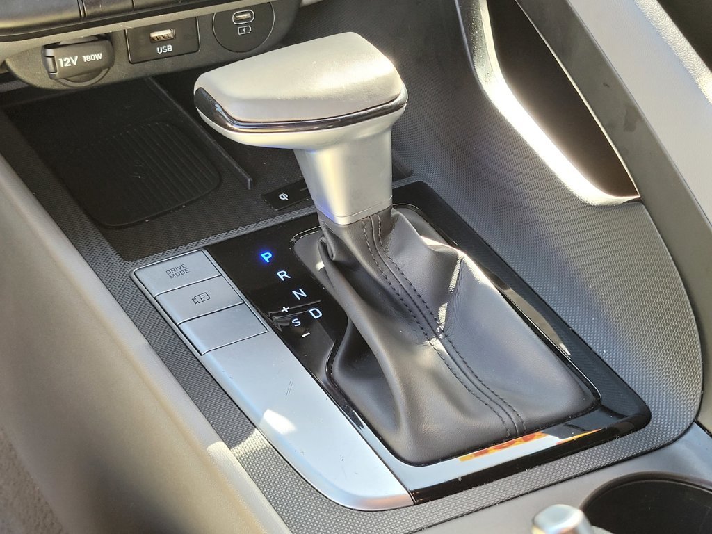 Used 2025 Silver Hyundai SEL Sport image 21
