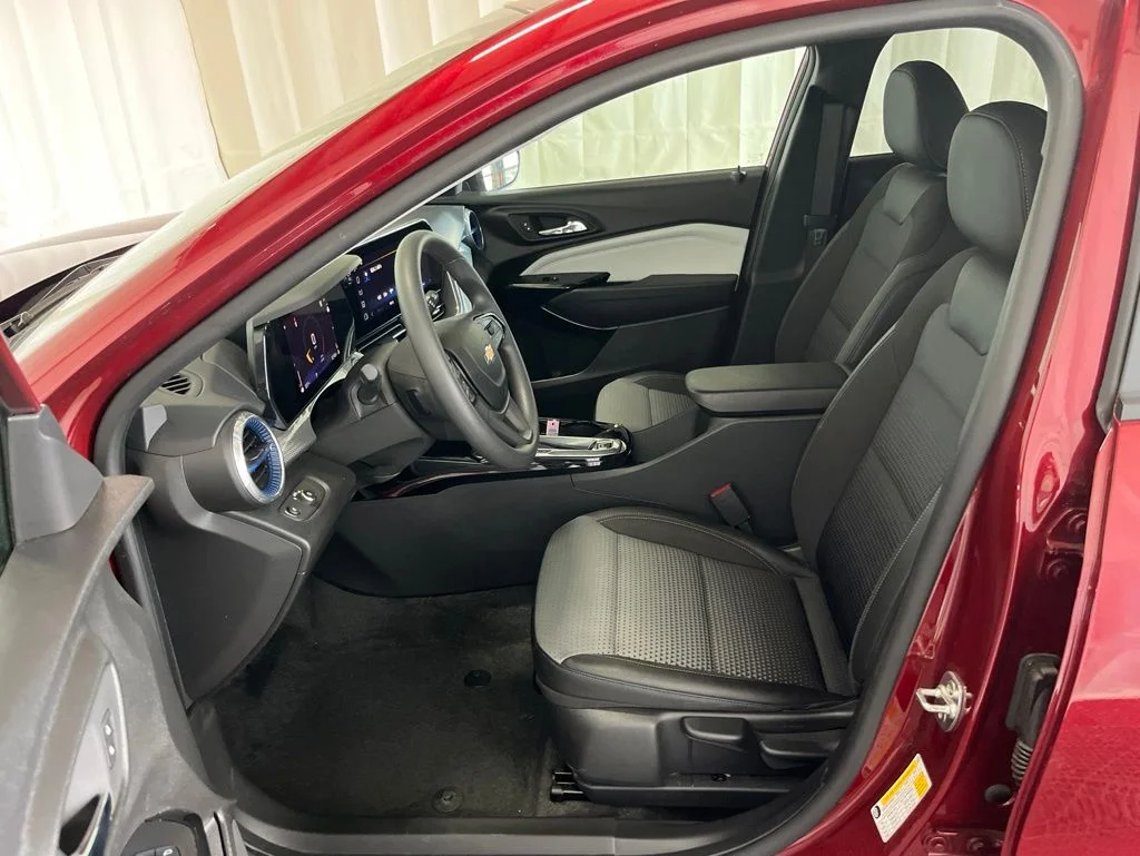 Used 2024 Red Chevrolet LT image 3