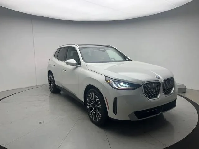 New 2026 Alpine White BMW 30 xDrive image 2