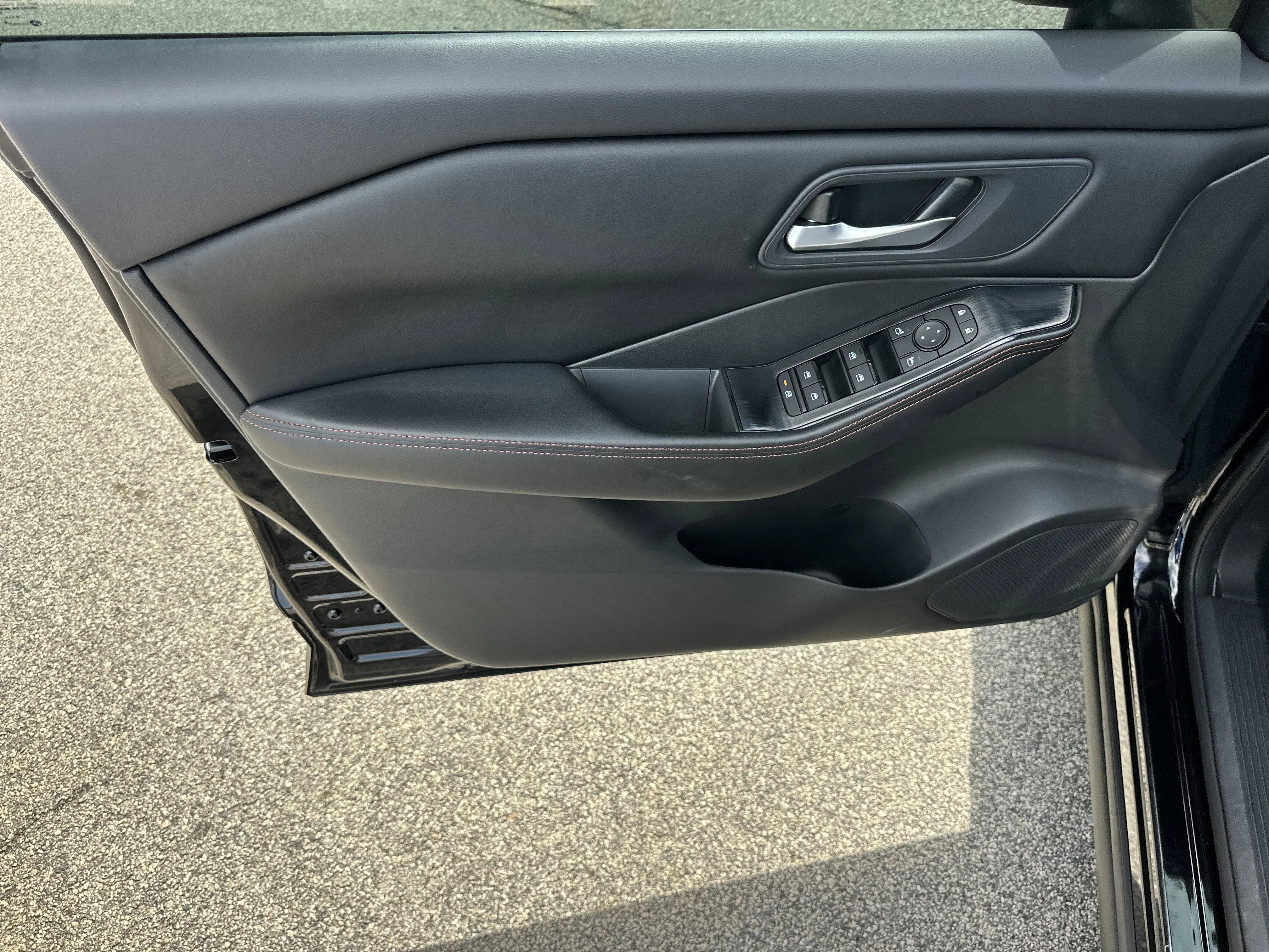 2025 Nissan Rogue Rock Creek - Photo 10