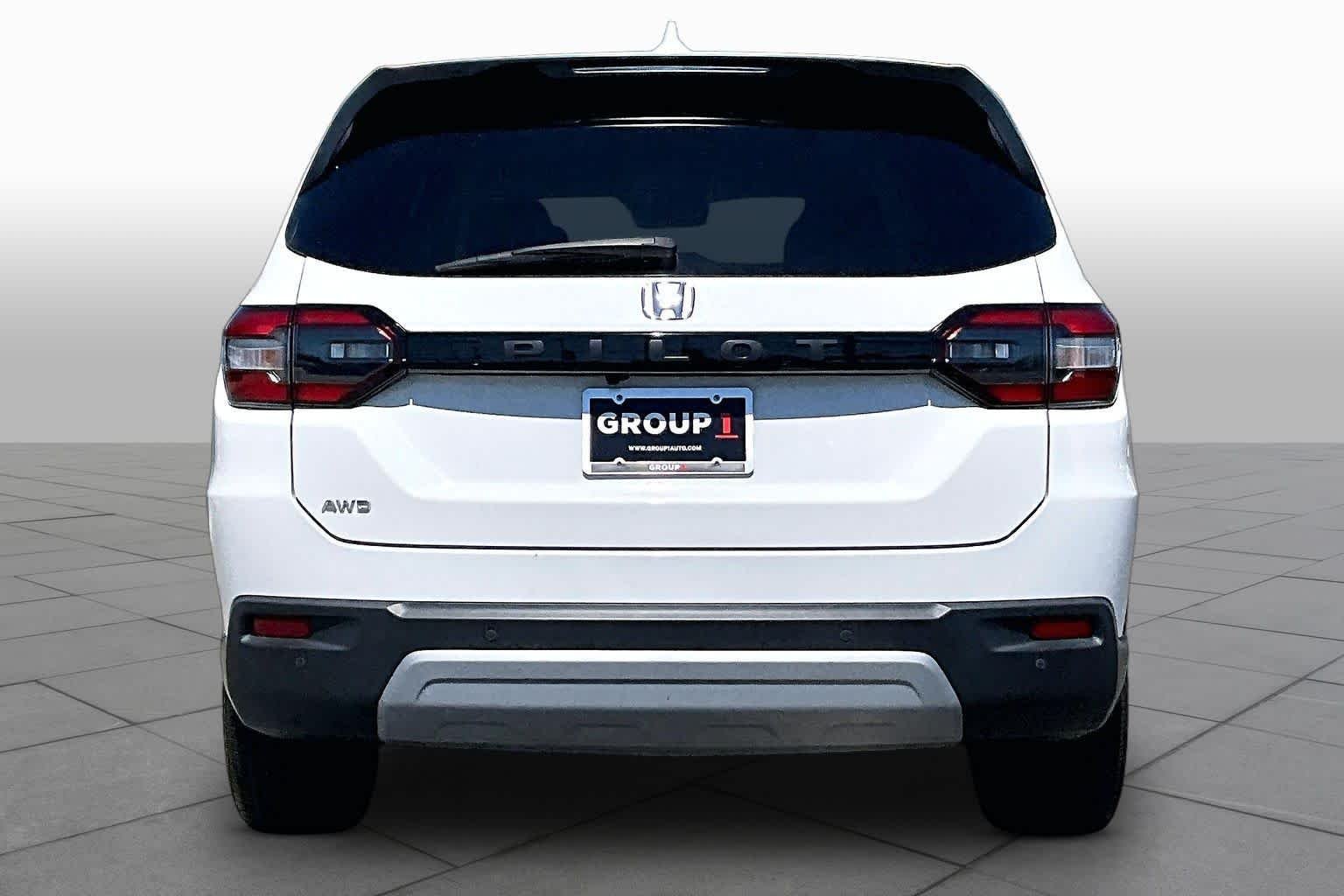 Certified Used 2023 Platinum White Pearl Honda AWD EX-L image 5
