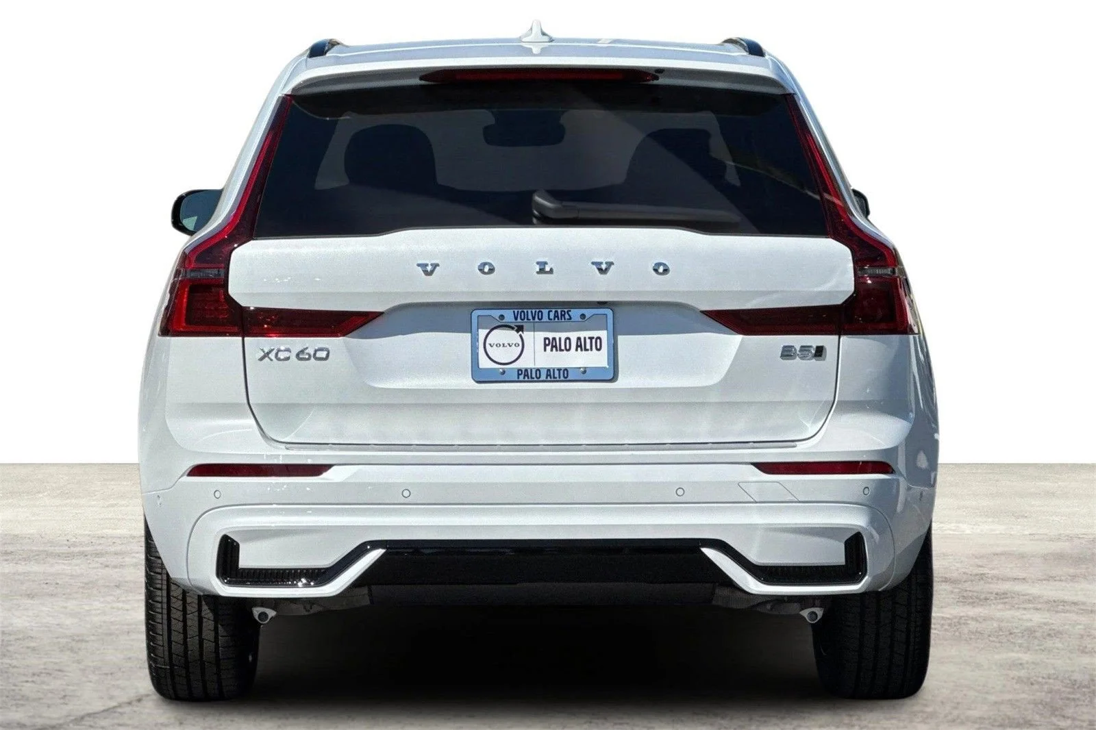 2026 Volvo XC60 Plus - Photo 8