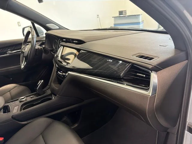 Used 2024 Silver Cadillac Premium Luxury image 39