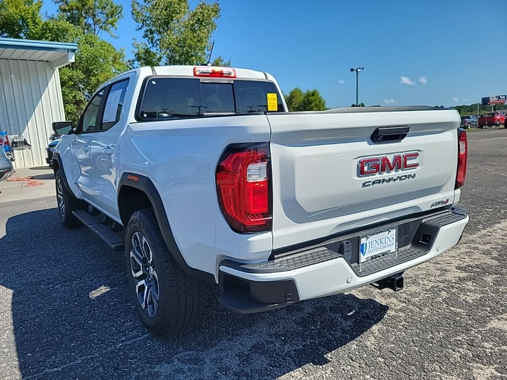 Used 2024 White GMC AT4 image 5