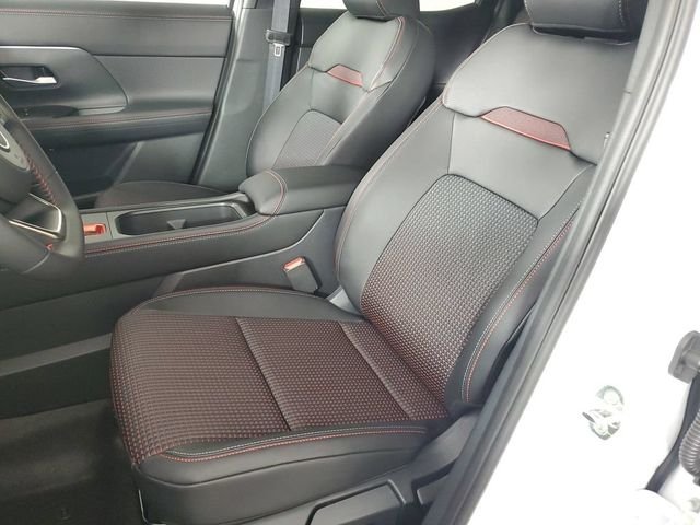 New 2026 Aspen White TriCoat Nissan SR image 16