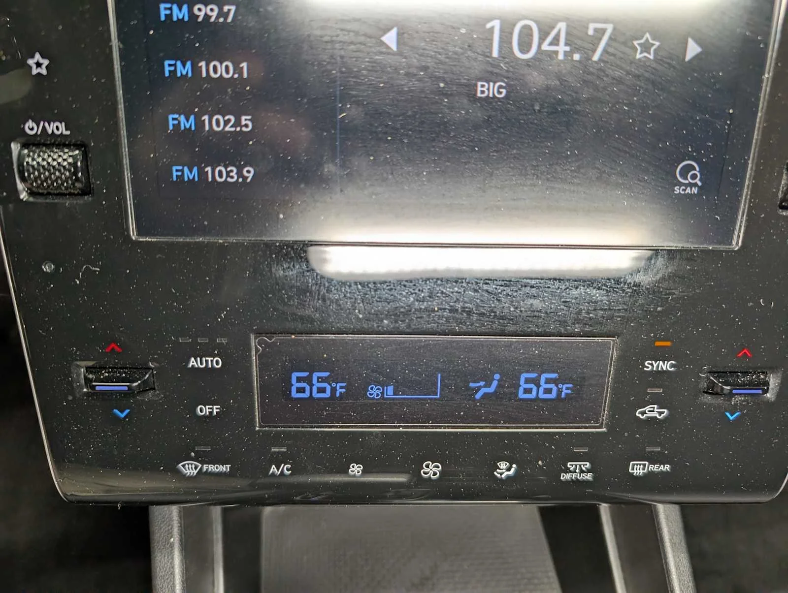 Used 2024 Blue Stone Hyundai SEL image 31