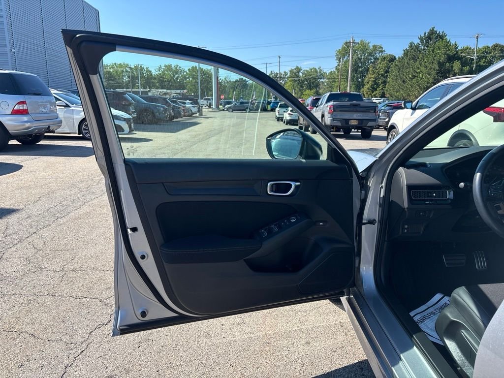Used 2024 Gray Honda Sport image 15