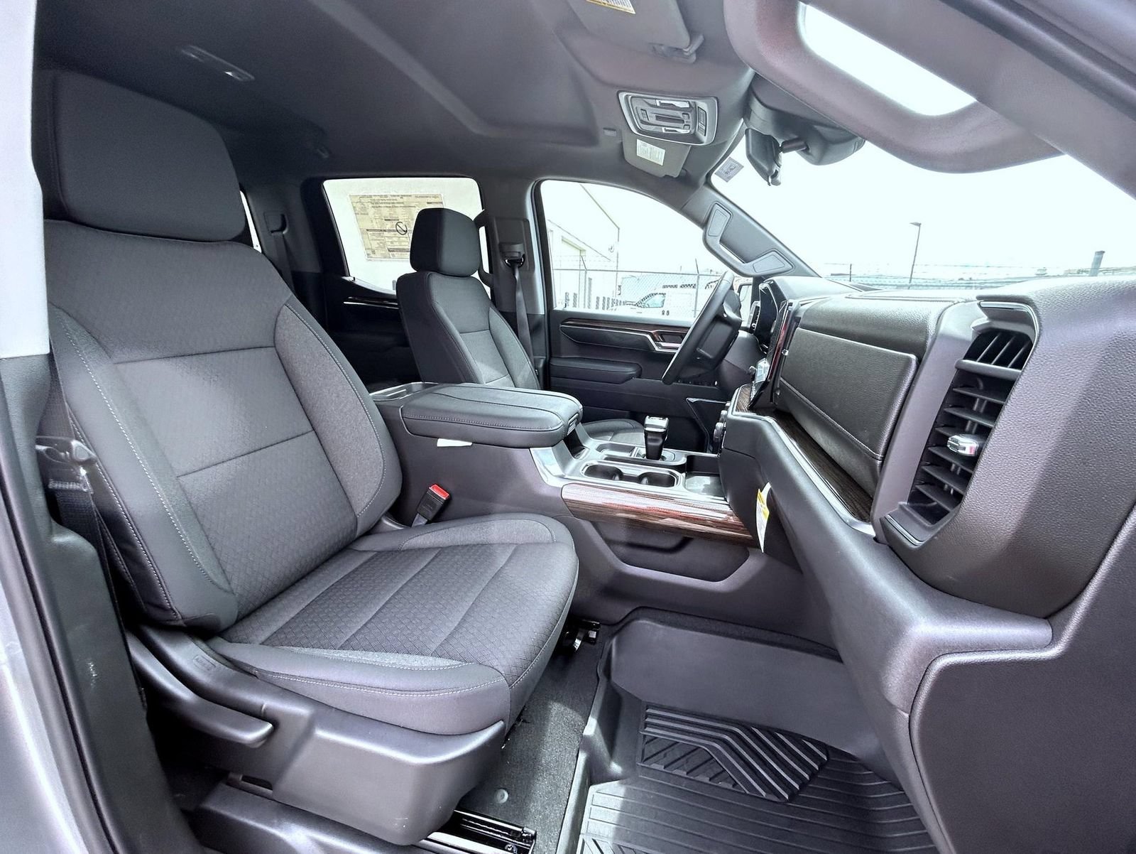 2026 Chevrolet Silverado 1500 LT - Photo 18