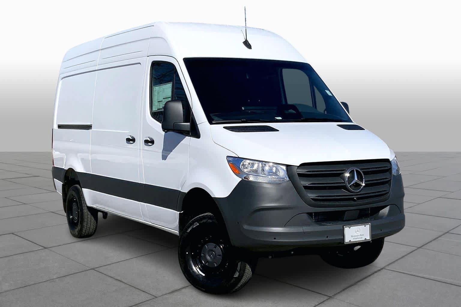 New 2026 Arctic White Mercedes-Benz  image 2