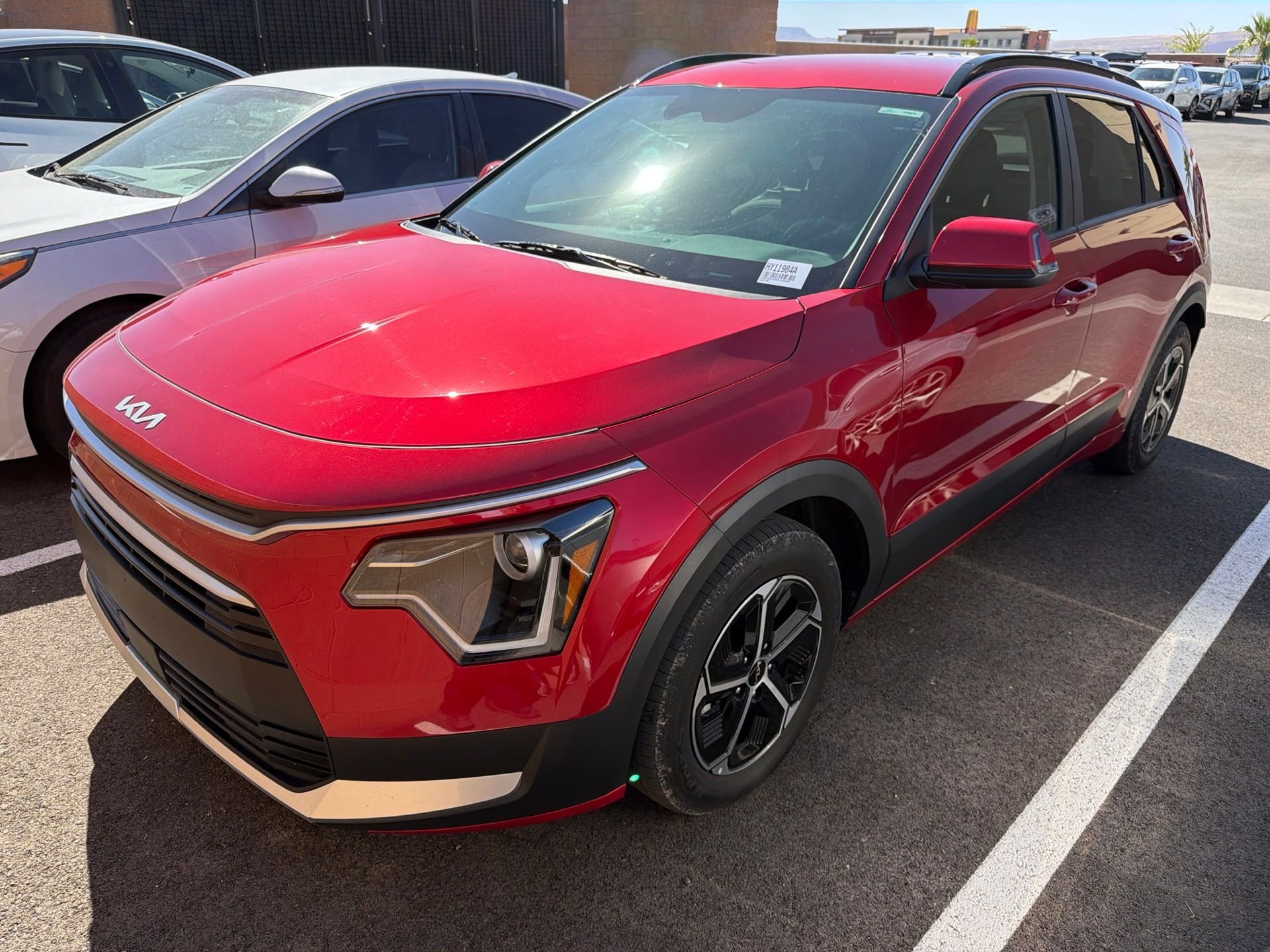 2024 Kia Niro EX HEV's photo