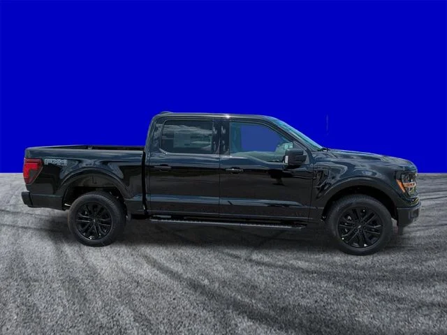 New 2026 Black Ford XLT image 3