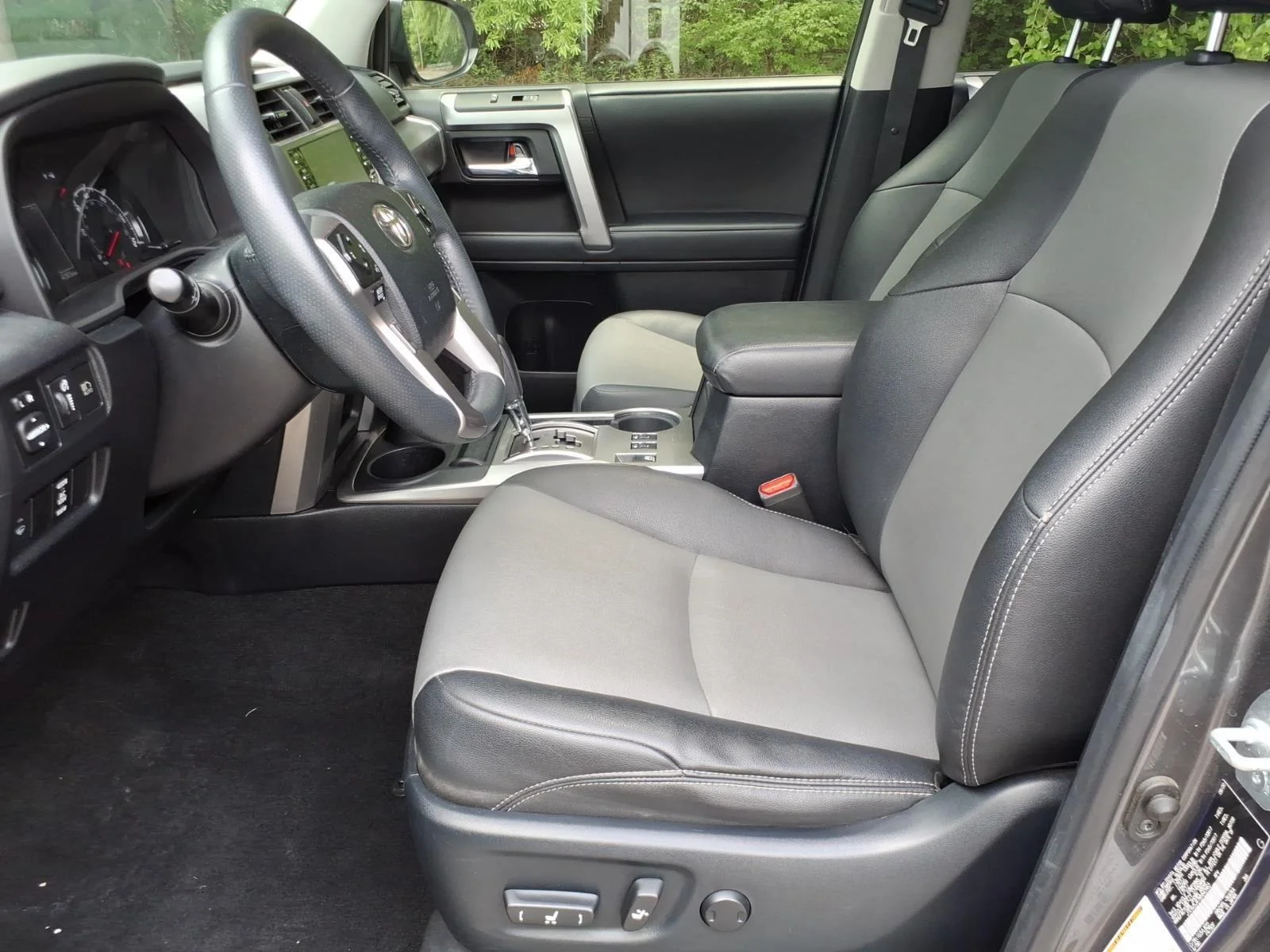 Used 2021 Magnetic Gray Metallic Toyota SR5 Premium image 13