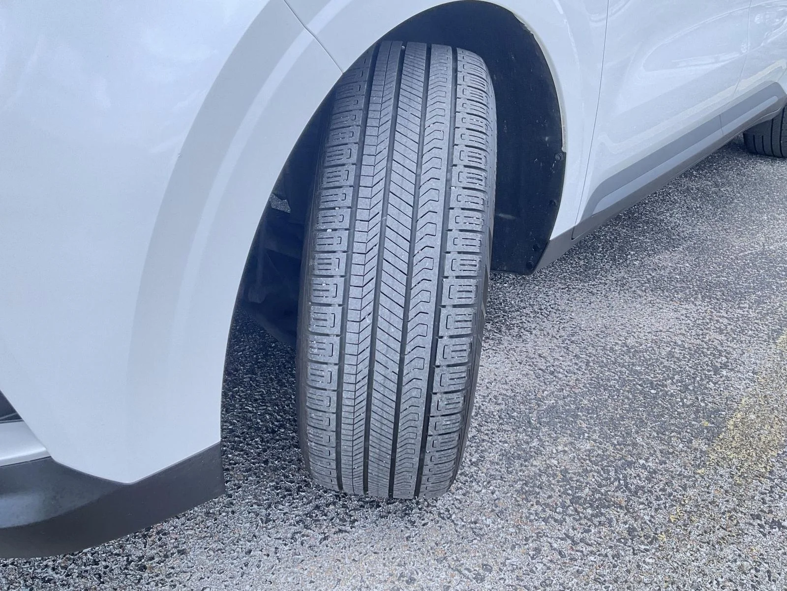 Used 2024 White Kia EX image 24