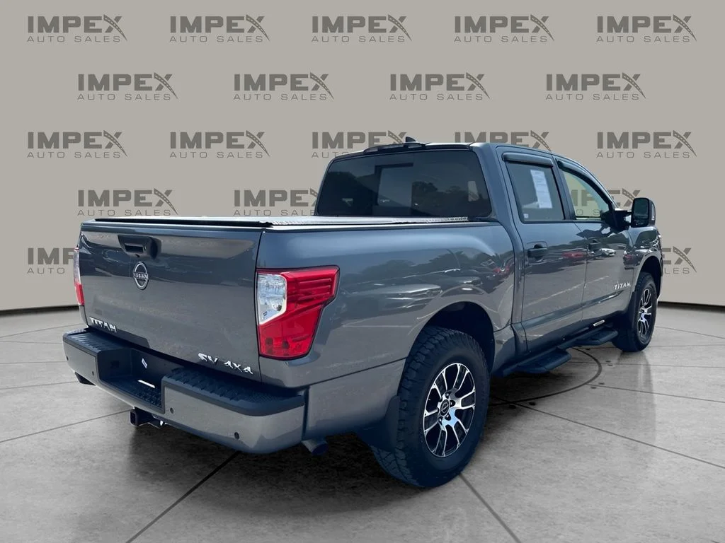 Used 2024 Gray Nissan SV image 3