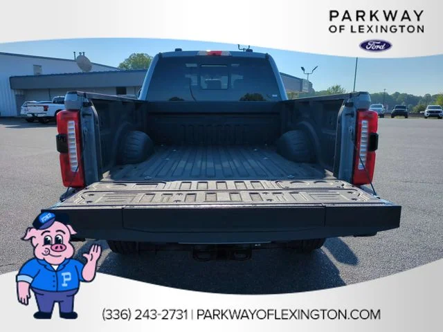 Used 2025 Gray Ford King Ranch image 32