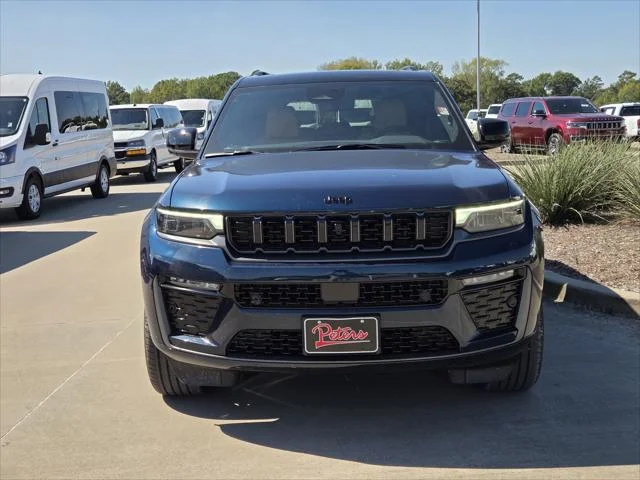 New 2027 Fathom Blue Pearl-Coat Paint Jeep Summit image 2