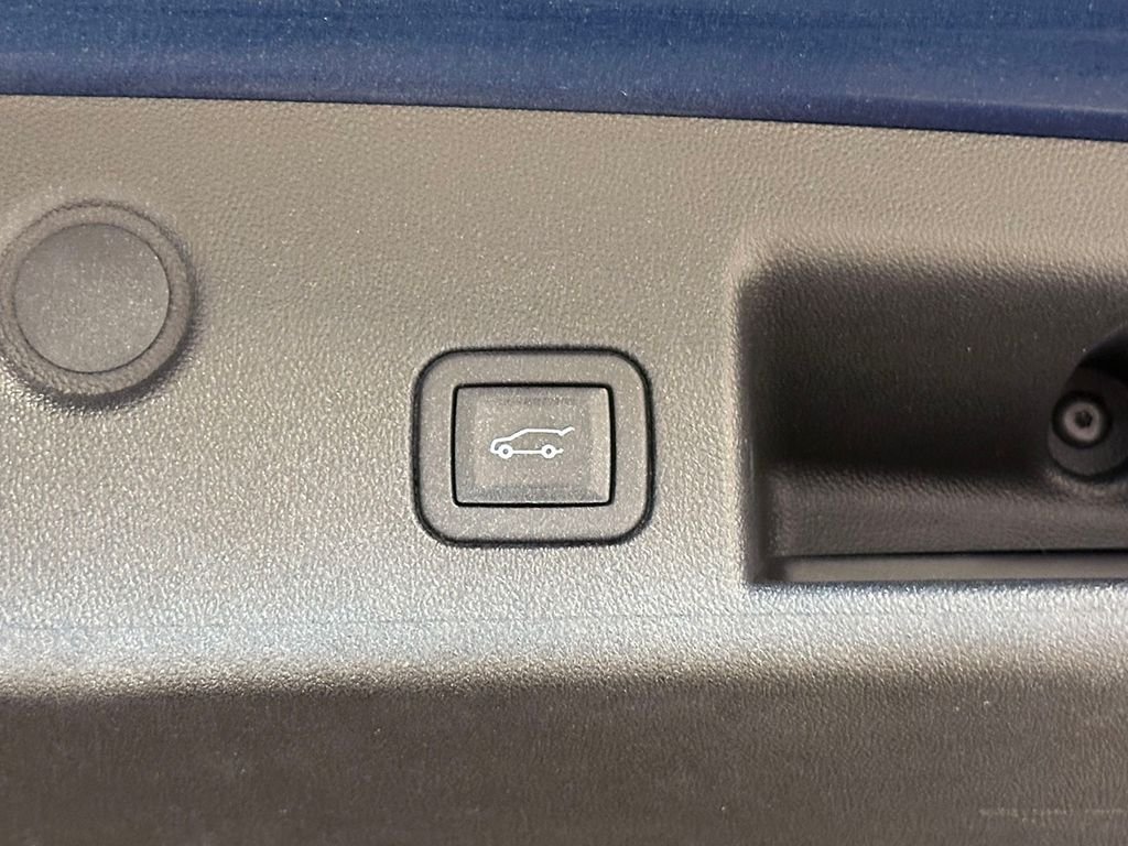 Used 2021 Blue Chevrolet LT image 13