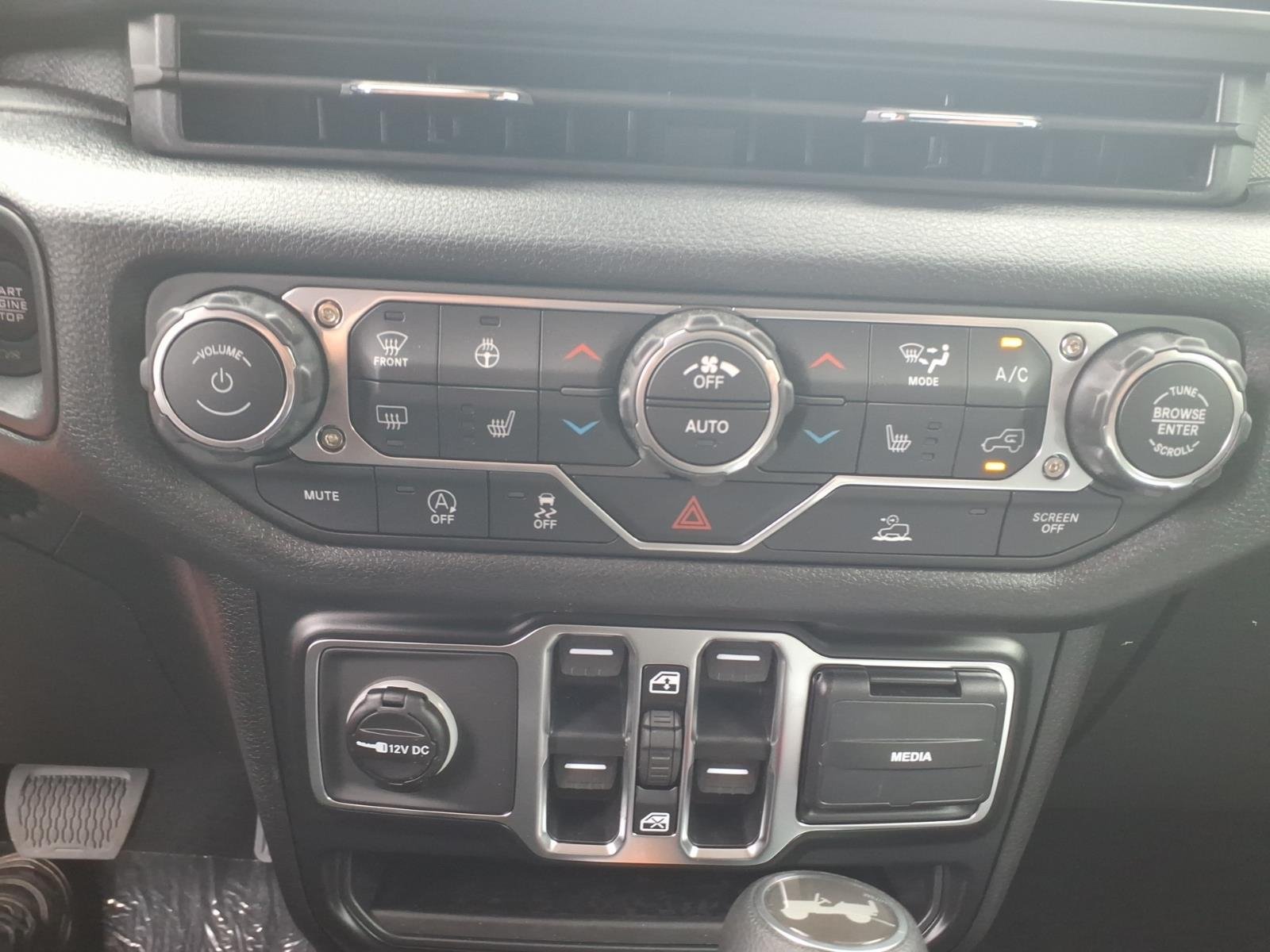 New 2026 Joose Exterior Paint Jeep Sport S image 17