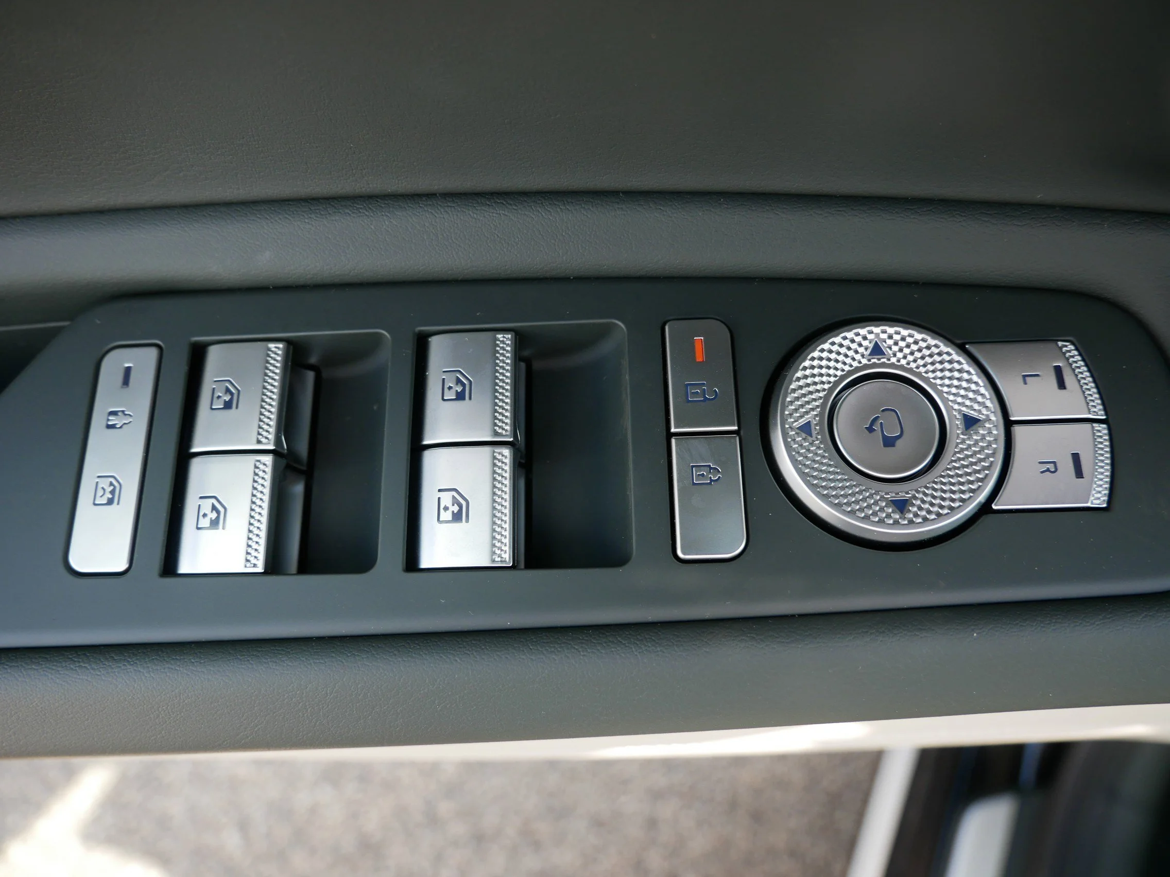 2025 GENESIS GV80 Coupe E-SC - Photo 8