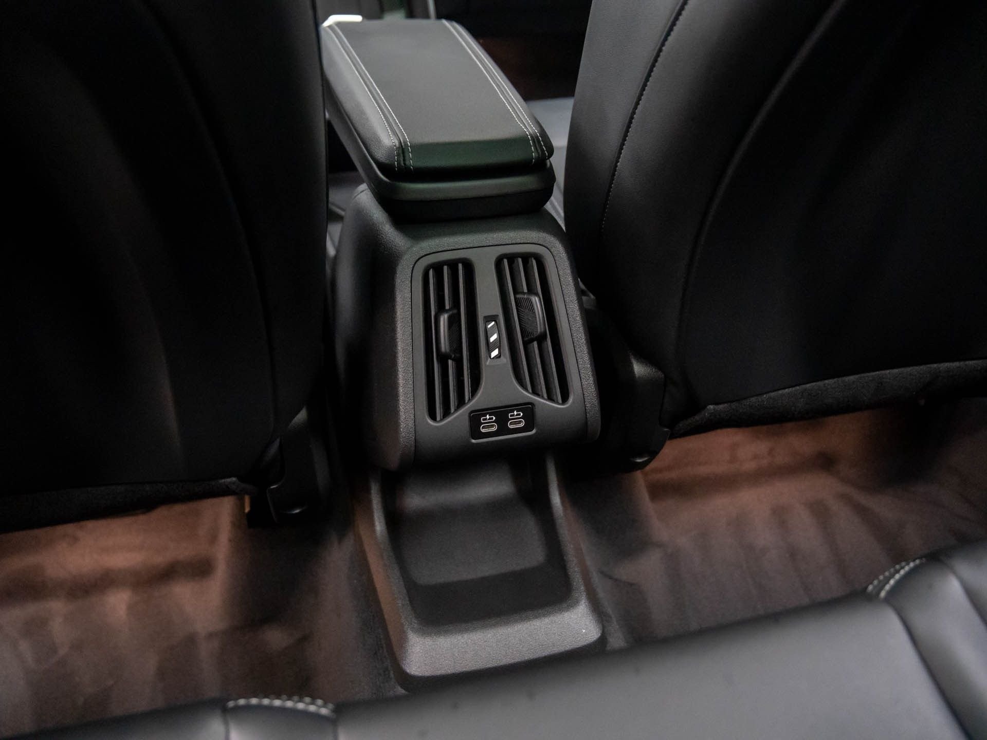 New 2026 Black Sapphire Metallic BMW xDrive28i image 17