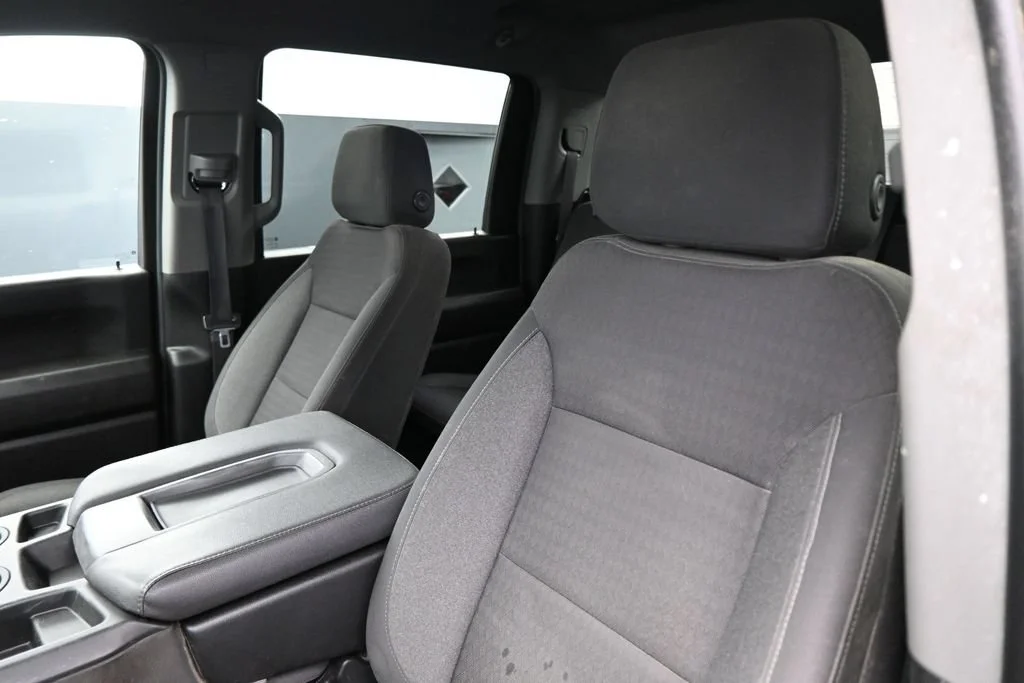 Used 2024 Gray Chevrolet Custom image 13