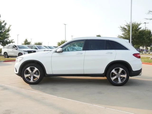 Used 2019 White Mercedes-Benz GLC 300 image 6