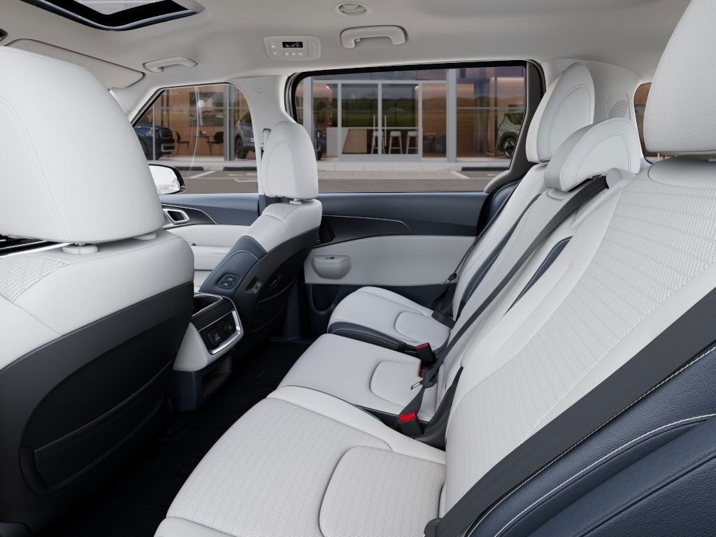 2025 Kia Carnival SX Prestige - Photo 18