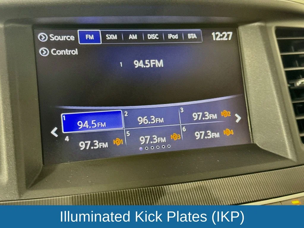 Used 2019 Black INFINITI LUXE image 18