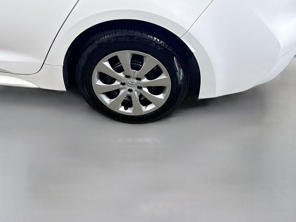Used 2023 Ice Cap Toyota LE image 26