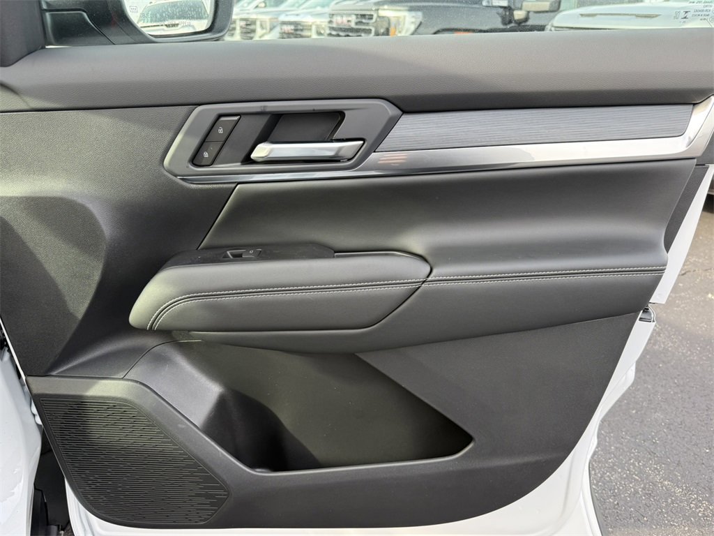 2026 GMC TERRAIN - Image 38